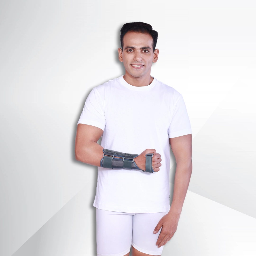 Wrist Pain From Typing? Don't Reach for a Splint Just Yet.