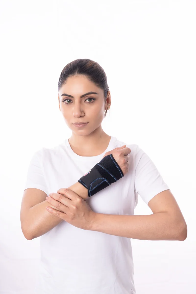 Thumb Wrist Band Neoprene — view 3